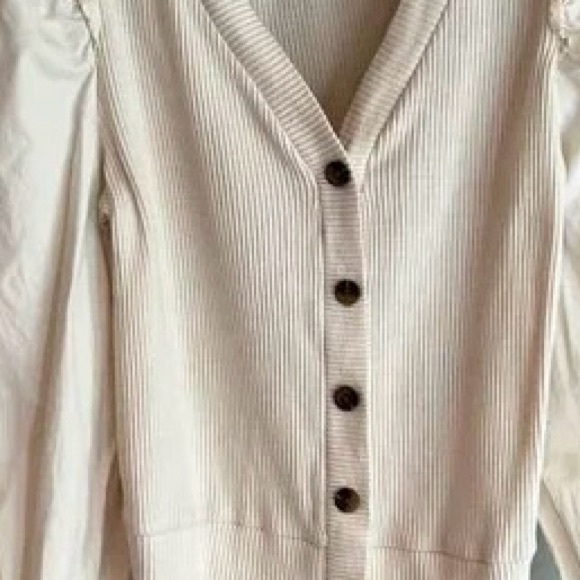 Who What Wear Cream Puff Sleeve Button-Up Cardigan Sweater Size Medium - Picture 4 of 7